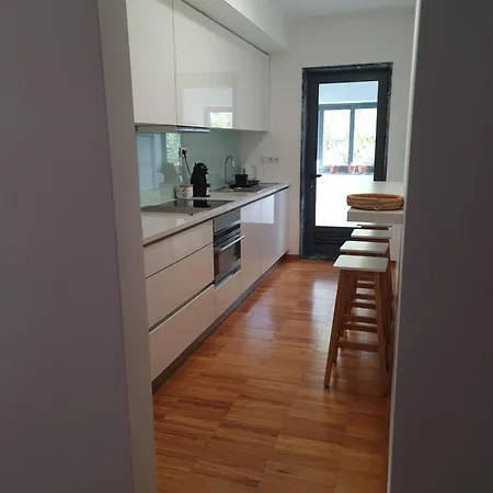Kate'S Place By Lagos Marina-Air Conditioning *