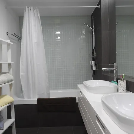 Kate Place By Lagos Marina With Ac Apartman